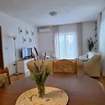 Villa Pearl In Stone Imotski
