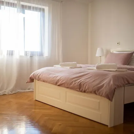 Willa Pearl In Stone *