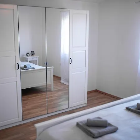 Willa Pearl In Stone *