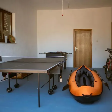 Pearl In Stone Willa