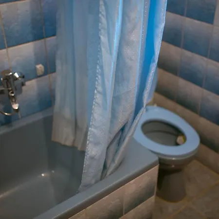 Pearl In Stone Willa