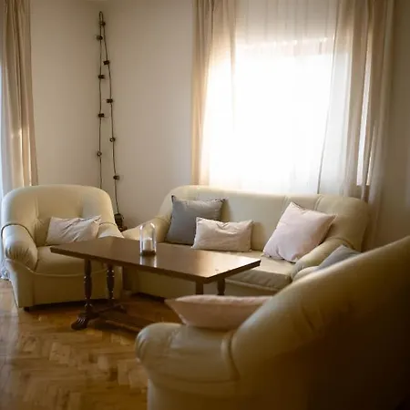 Willa Pearl In Stone *