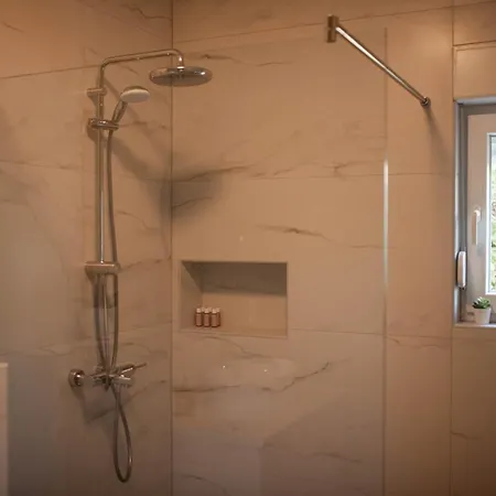 Pearl In Stone * Imotski