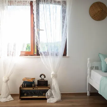 Pearl In Stone * إيموتسكي